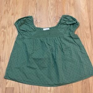 Green top from Universal Thread. No stains or rips.